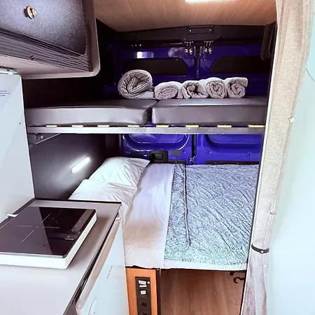 Caravana Poco Bispo Camping Lissabon